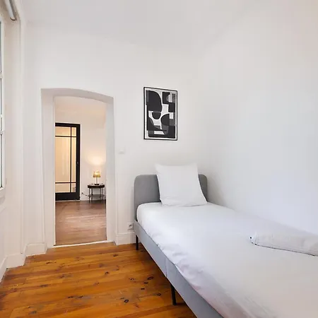 Prestige Cathedral Renovated T3 Downtown Apartmán